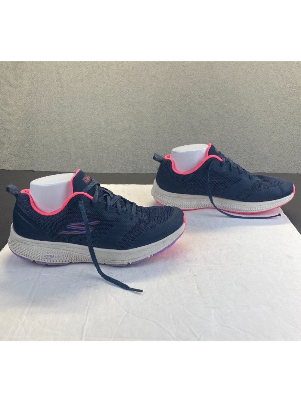 Skechers Women's Running Shoes Size 9.5 Blue/Pink 128076 Comfort Athletic